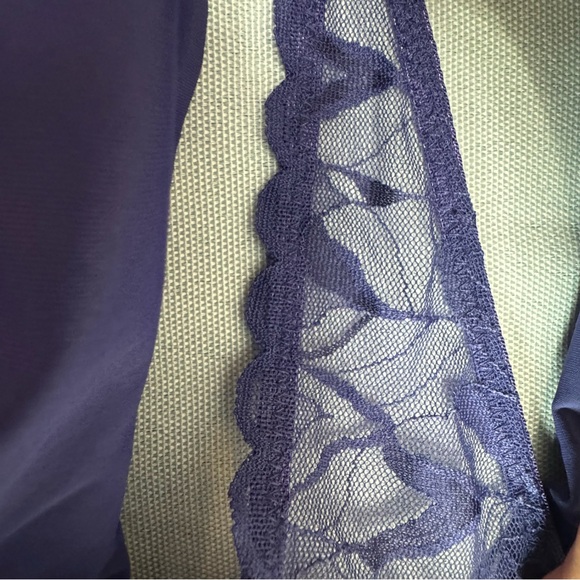 True & Co. Seamless Wireless Bra - Deep Navy - Picture 4 of 6